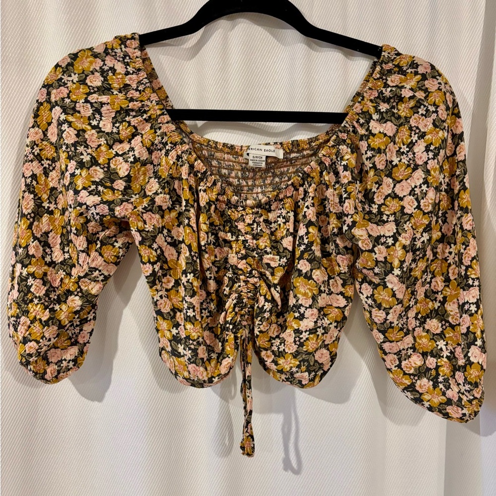 American Eagle crop blouse